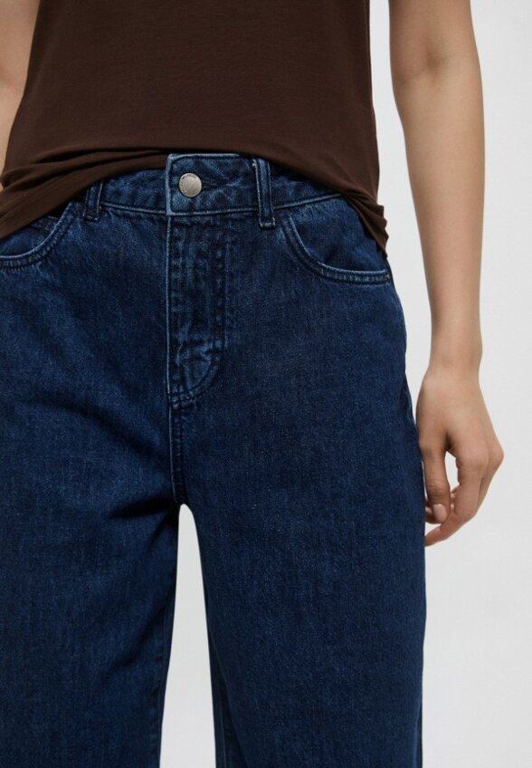 Джинсы Emporio Armani