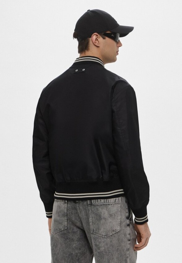 Бомбер Iceberg