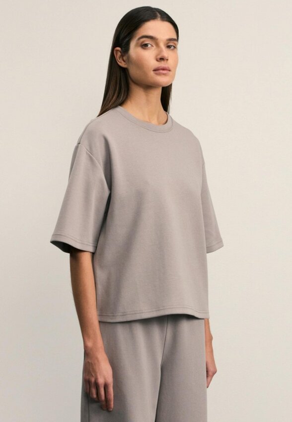 Футболка Zarina