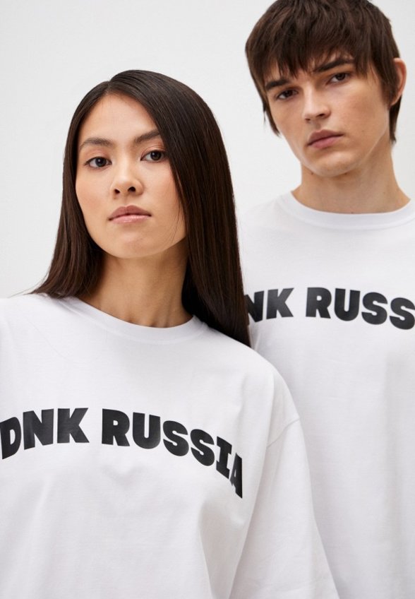 Футболка DNK