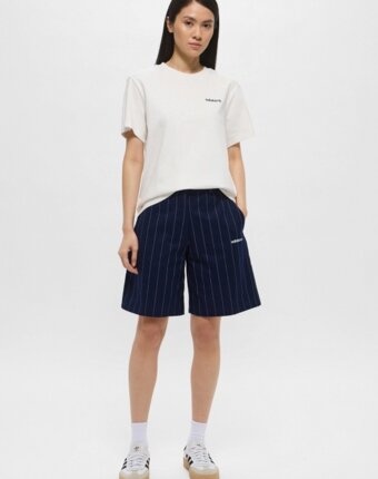 Шорты adidas Originals женщинам