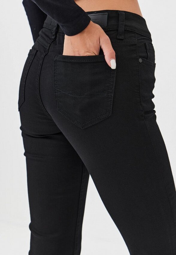 Джинсы Whitney