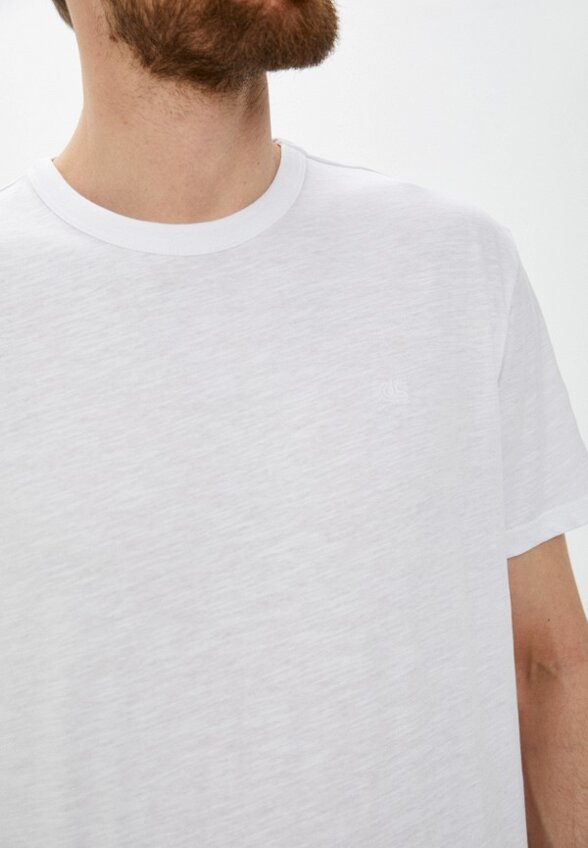 Футболка Colin's