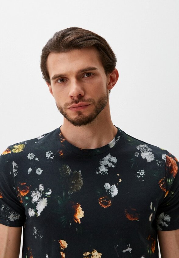 Футболка Colin's