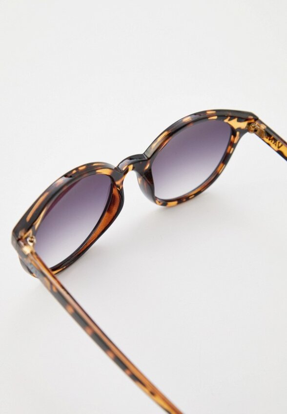 Очки солнцезащитные Vans