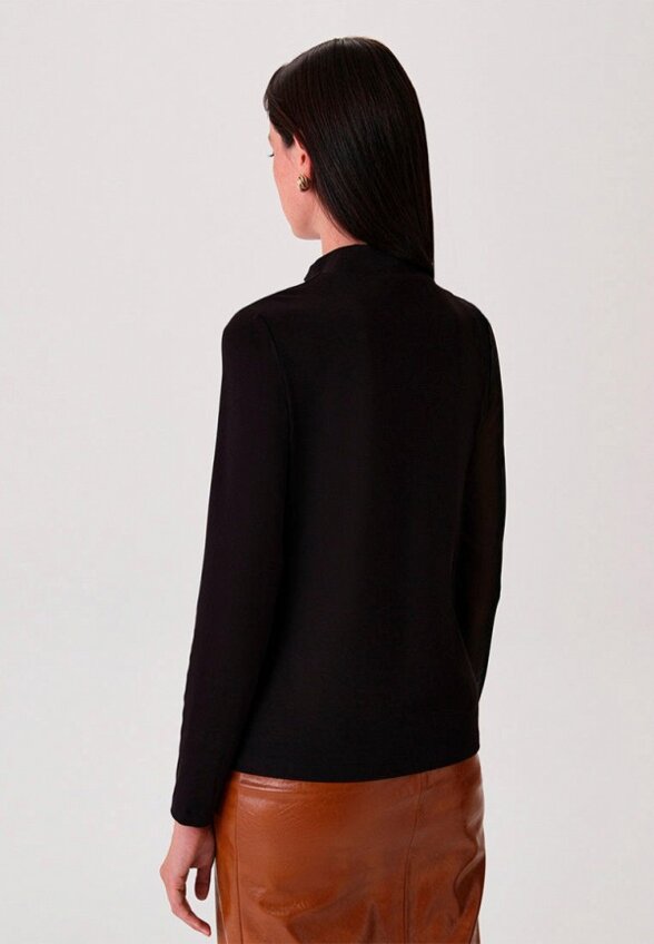 Лонгслив Antiga