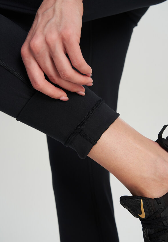 Брюки женские Under Armour Motion, Черный