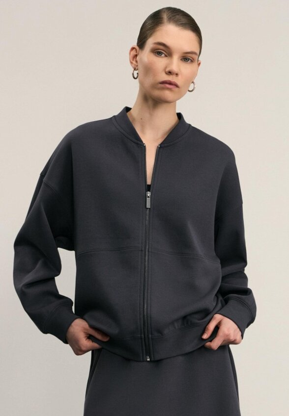 Олимпийка Zarina