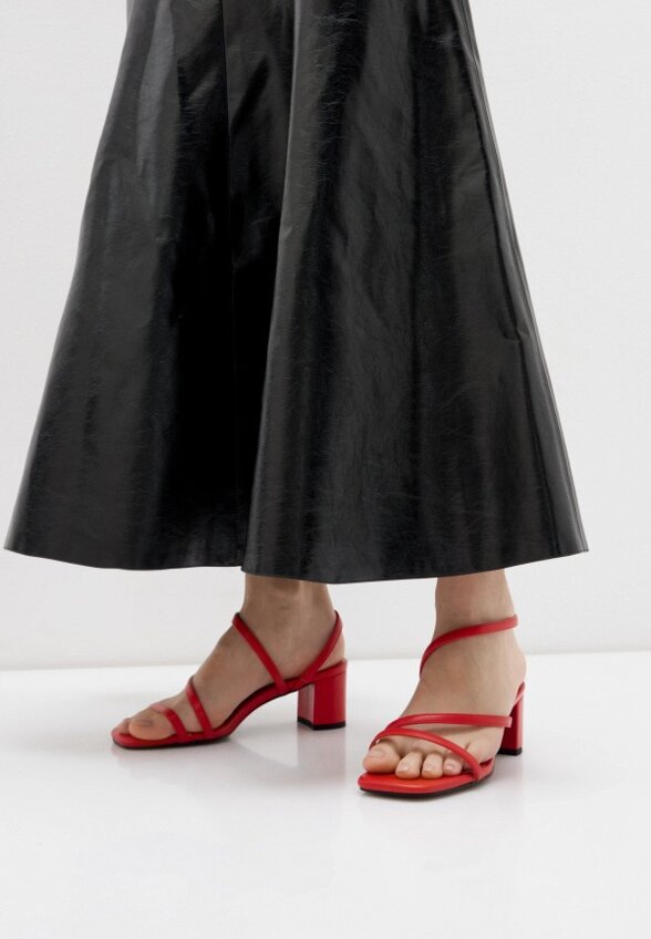 Босоножки Obba