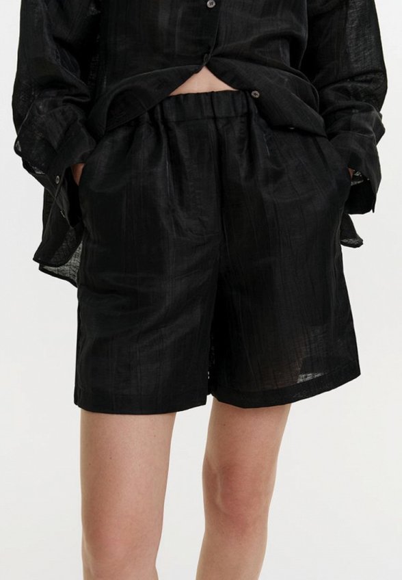 Шорты Daisyknit