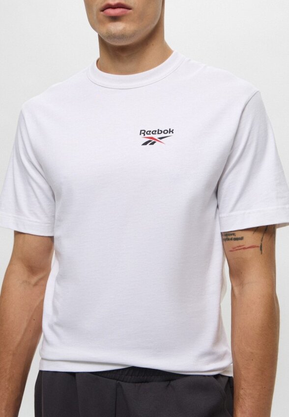 Футболка Reebok
