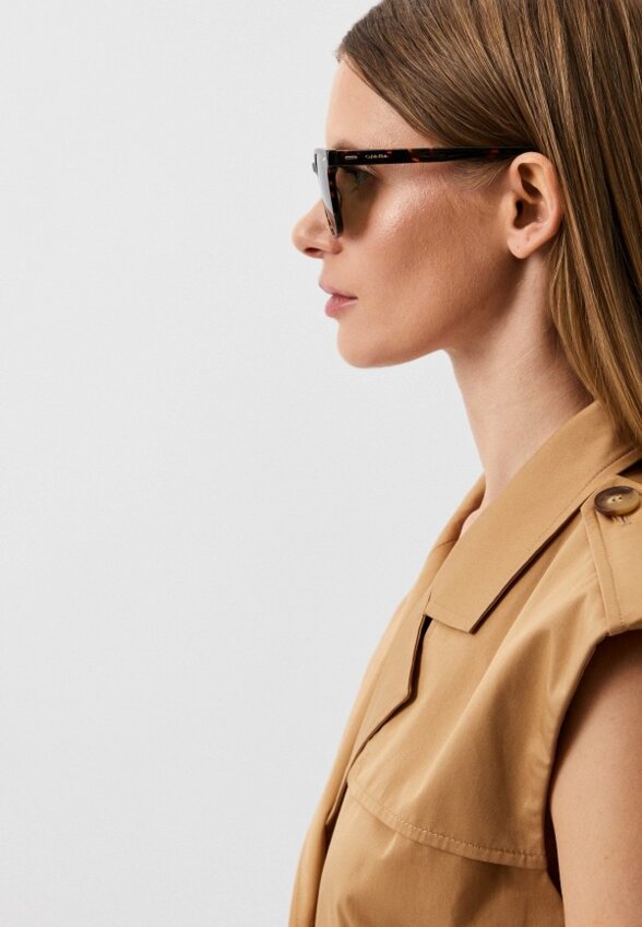 Очки солнцезащитные Calvin Klein