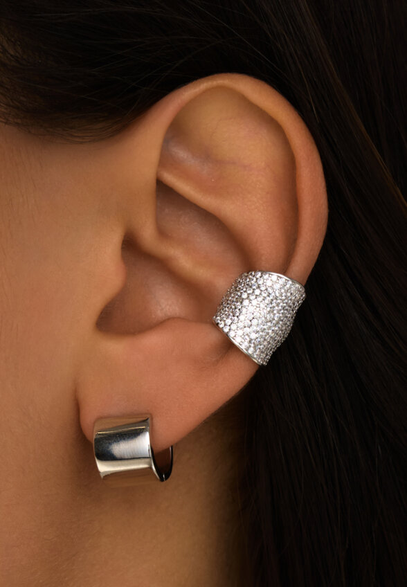 Широкий кафф из серебра c фианитами MIE