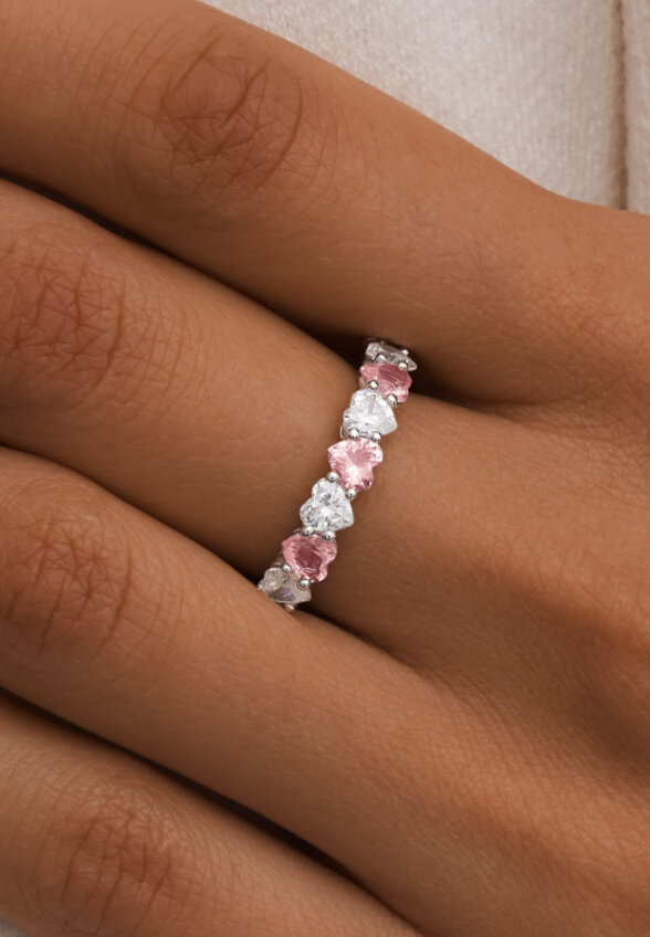 Серебряное кольцо ЛЮБОВЬ с белыми и розовыми сердцами MIE