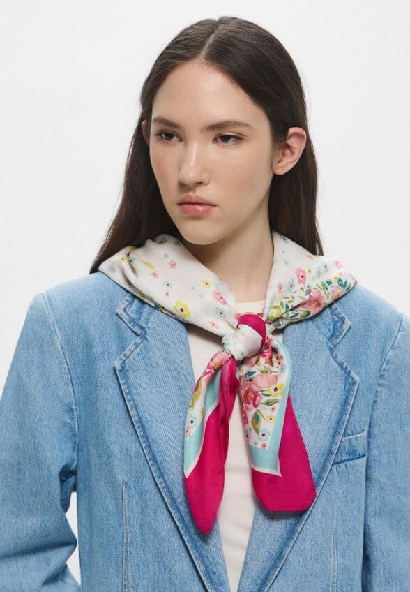 Платок Pollini