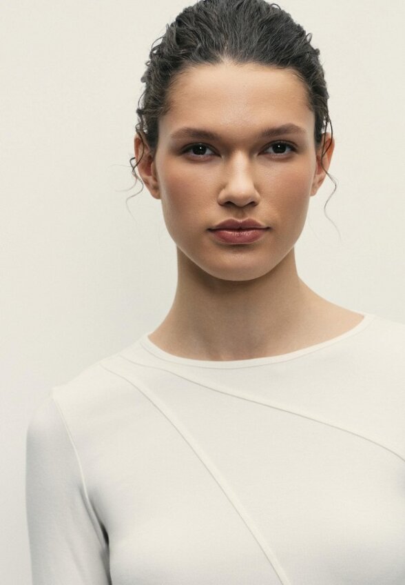 Лонгслив Zarina