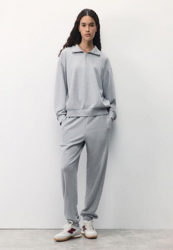 Олимпийка Befree