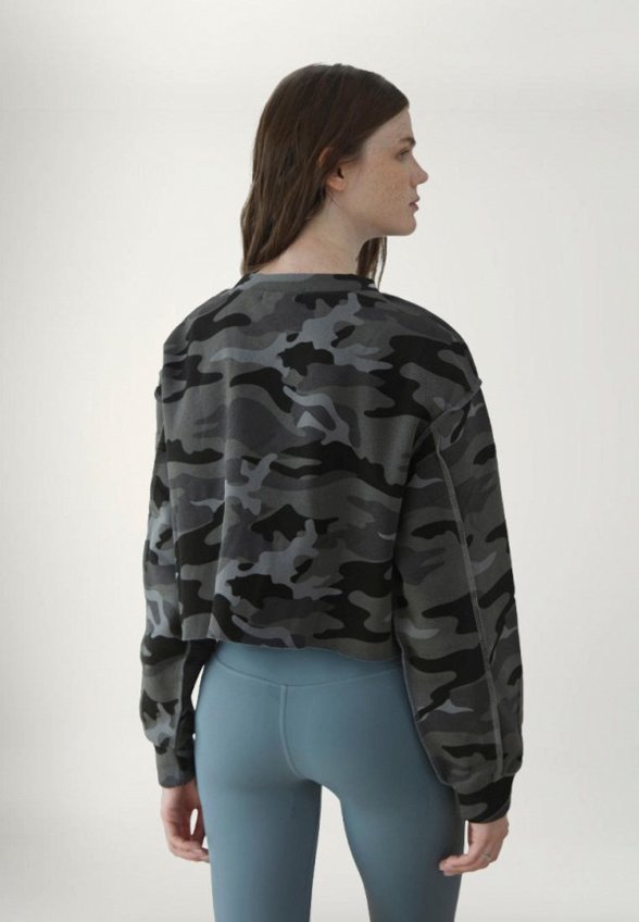 Свитшот Mingul & meiyeon