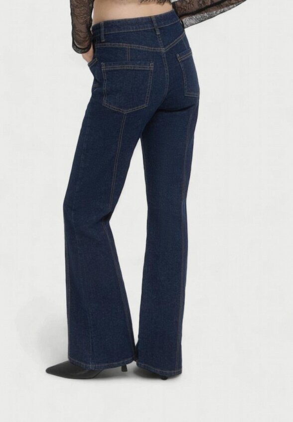 Джинсы Calliope