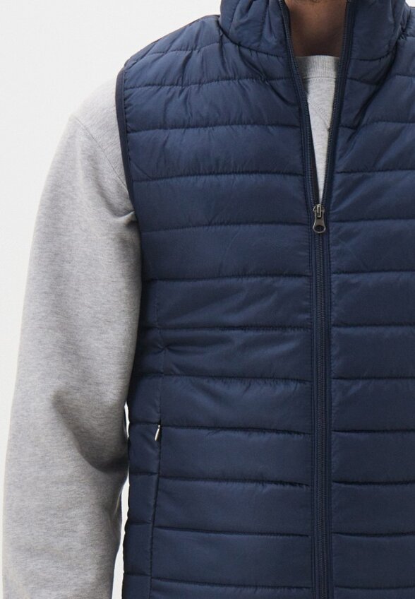 Жилет утепленный Mark Formelle