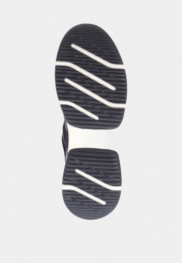 Кроссовки Caprice