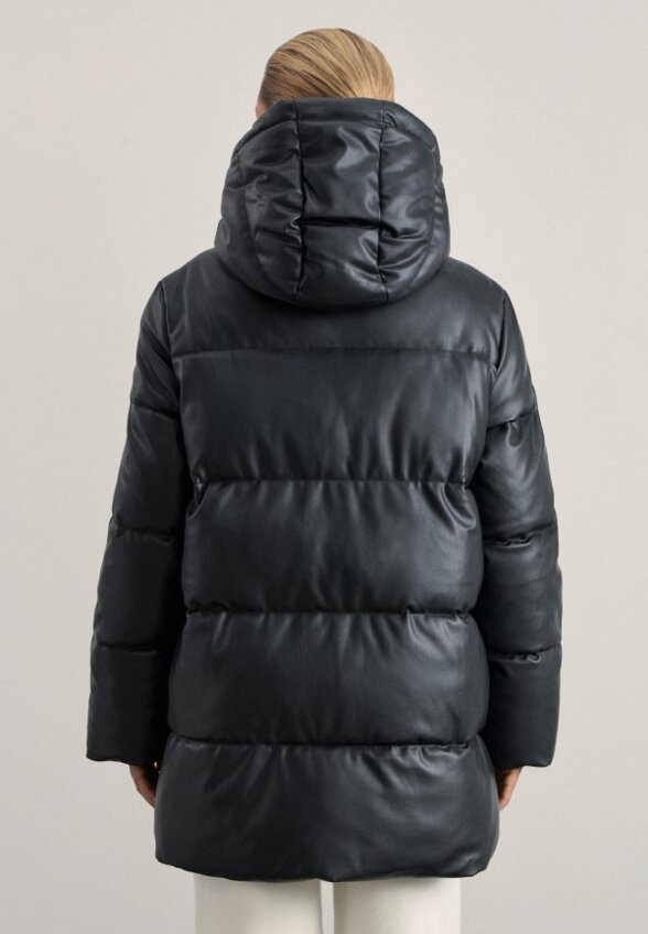 Куртка кожаная Zarina