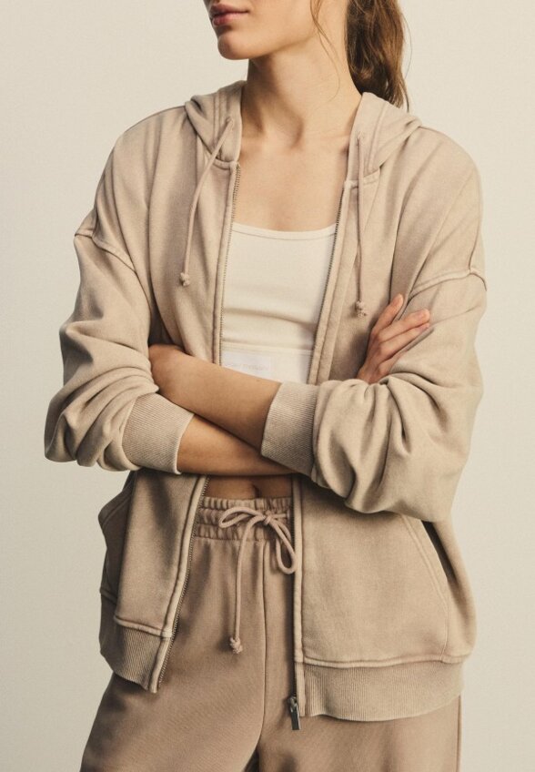 Толстовка Zarina