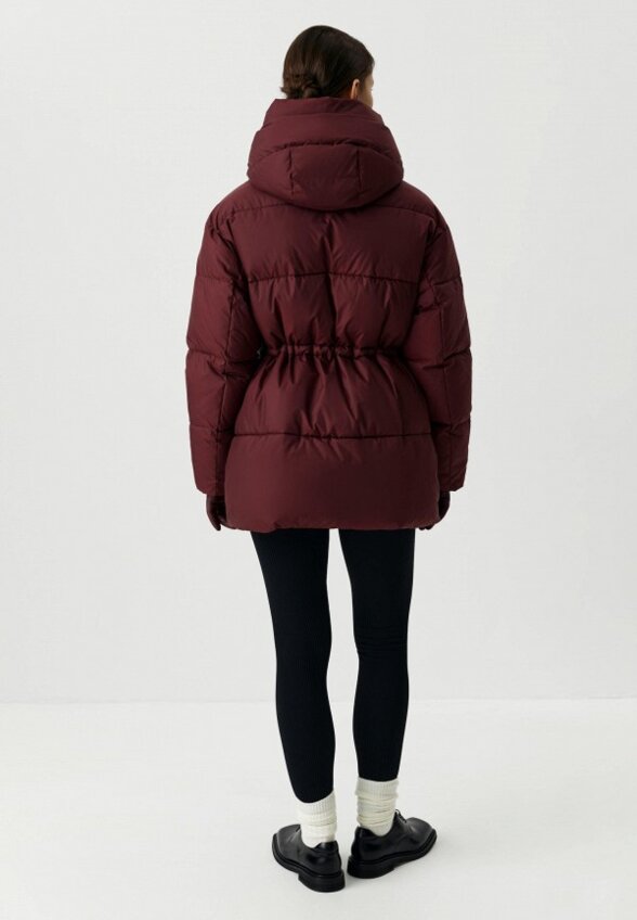 Пуховик Charmstore