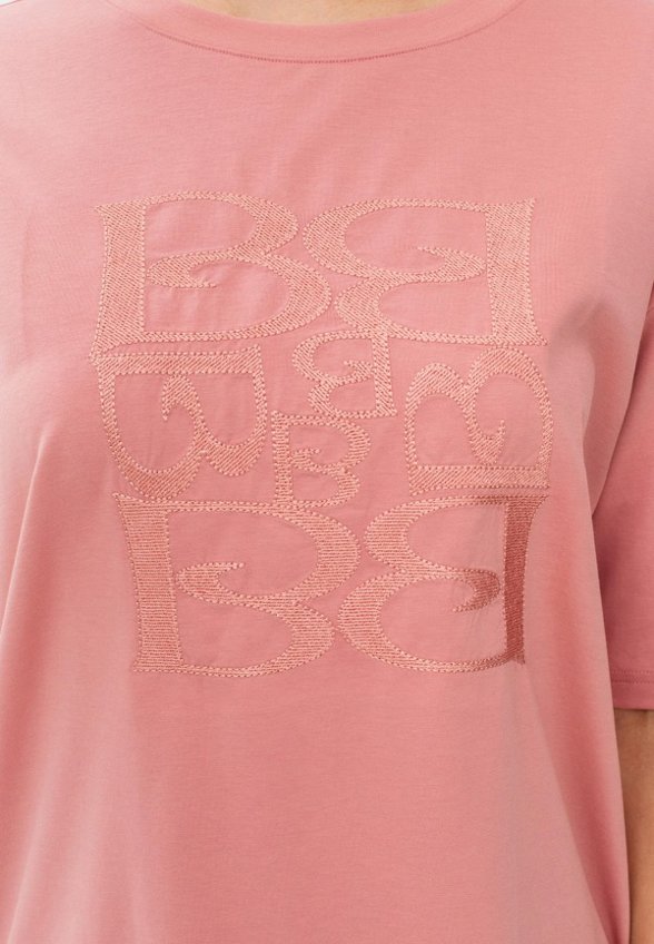 Футболка Bulmer