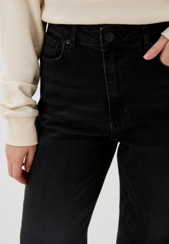 Джинсы Vitacci