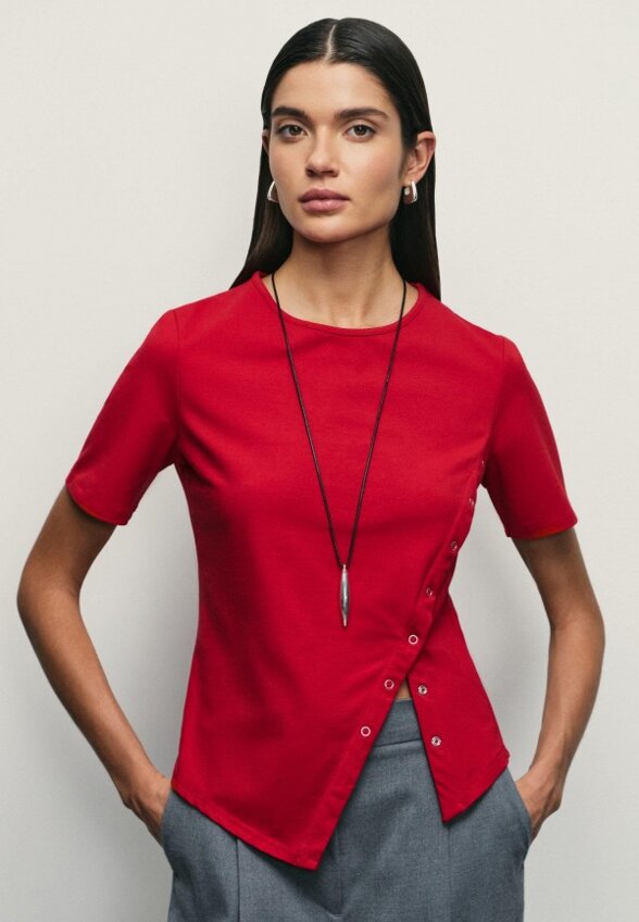 Футболка Zarina