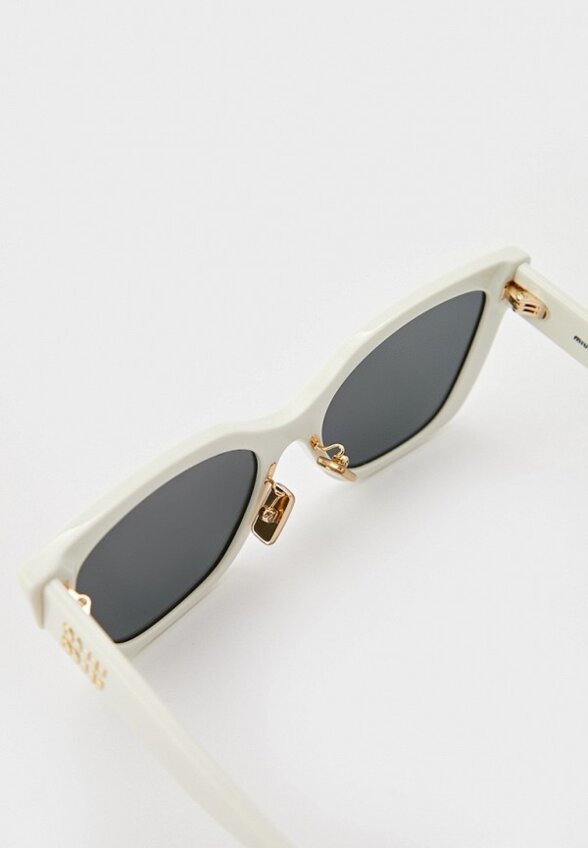 Очки солнцезащитные Miu Miu