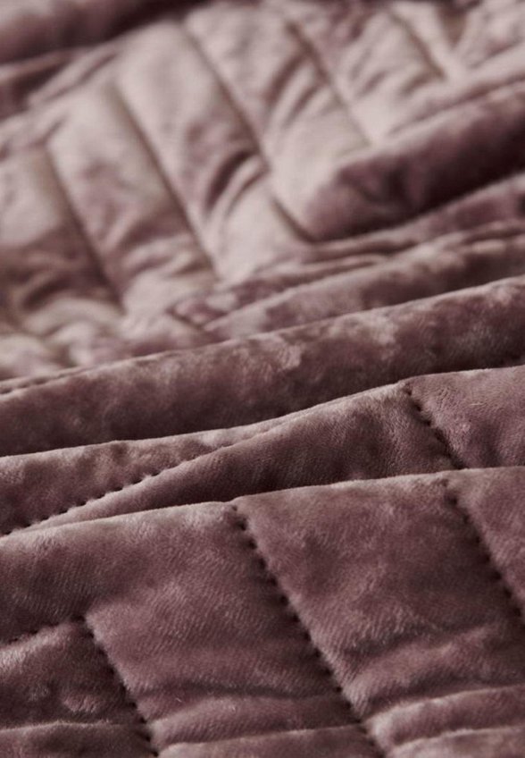 Комплект с покрывалом Sofi De Marko