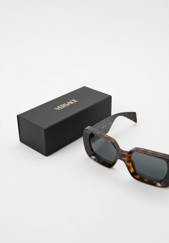 Очки солнцезащитные Versace