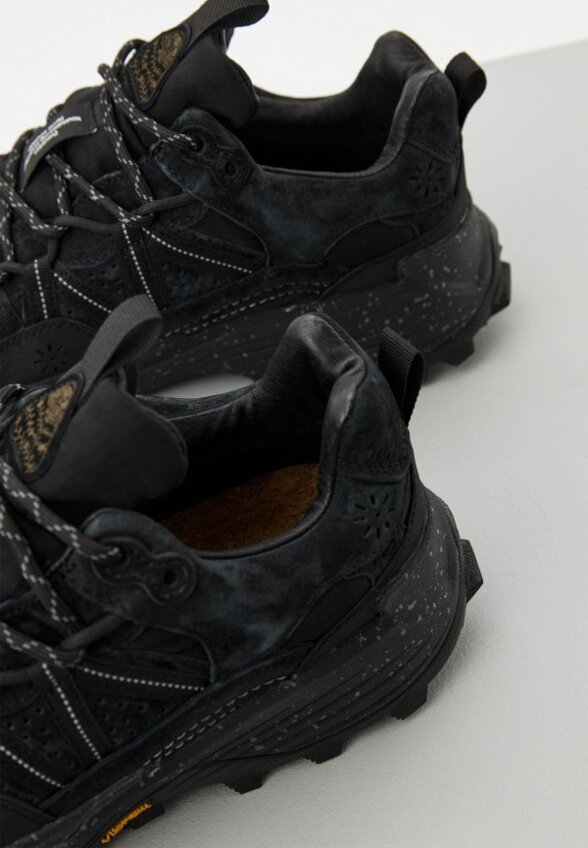 Кроссовки Flower Mountain