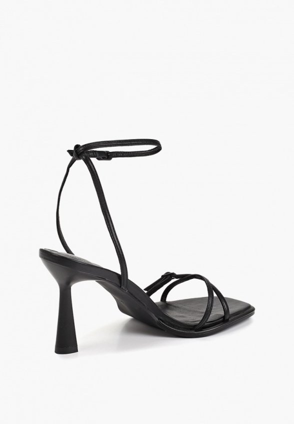 Босоножки Betsy