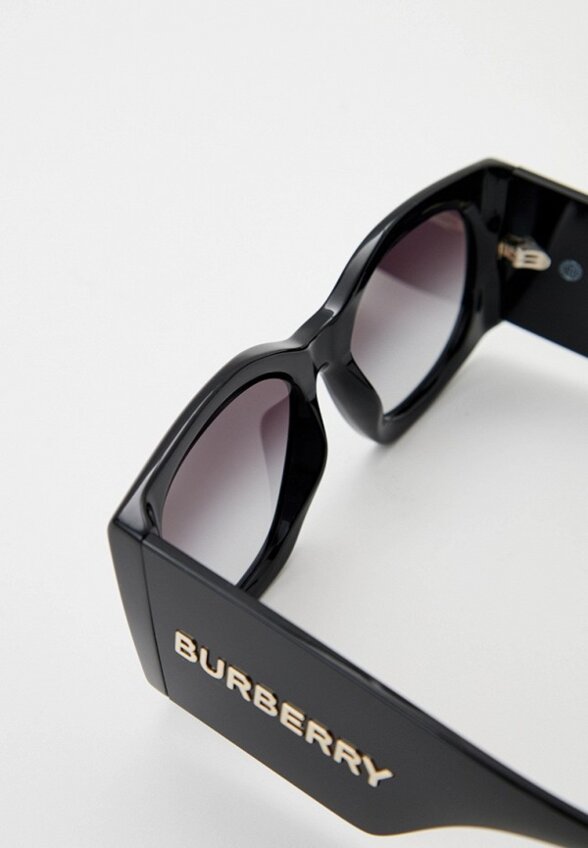 Очки солнцезащитные Burberry