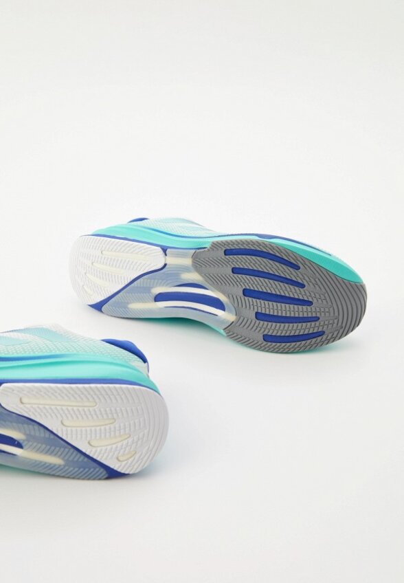 Кроссовки adidas