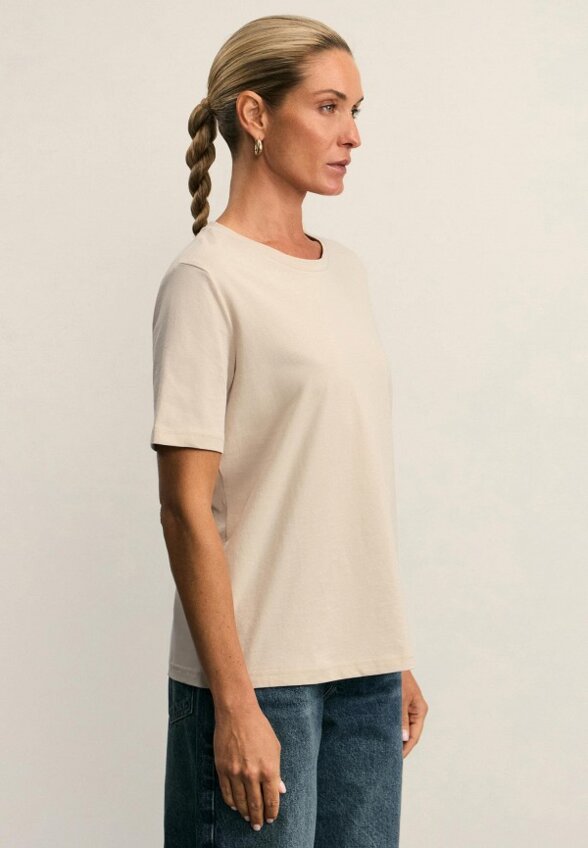 Футболка Zarina