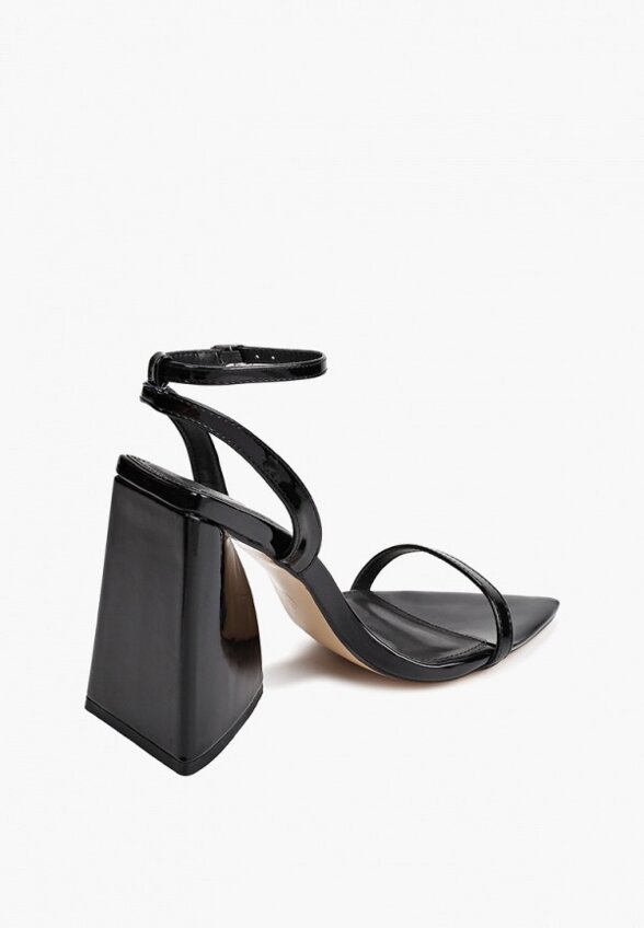 Босоножки Sbalo