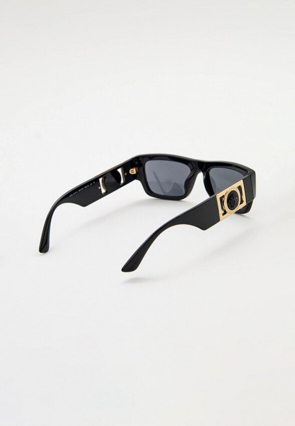 Очки солнцезащитные Versace