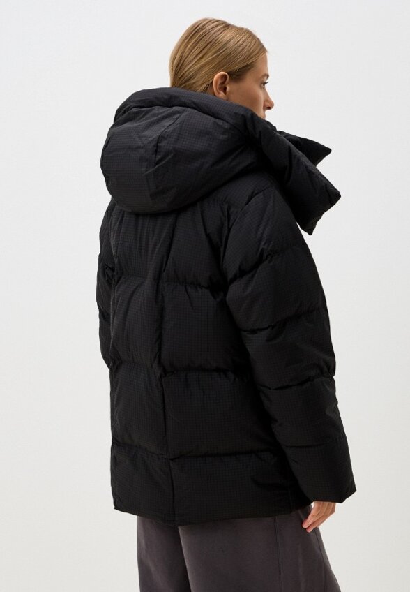 Пуховик Helly Hansen