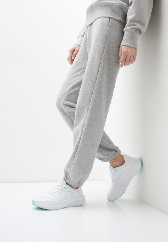 Кроссовки Kari