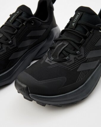 Кроссовки adidas мужчинам