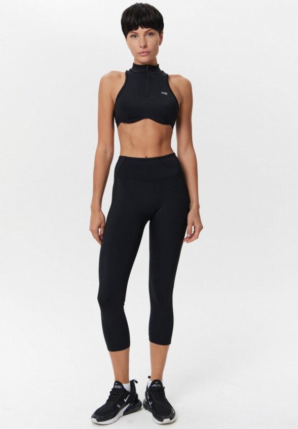 Топ спортивный Neverlate