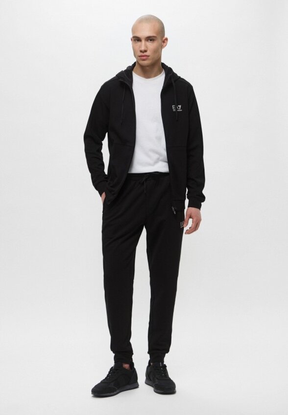 Костюм спортивный EA7