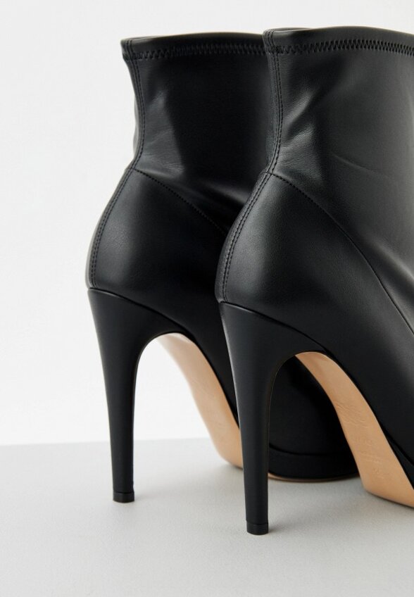 Ботильоны Casadei