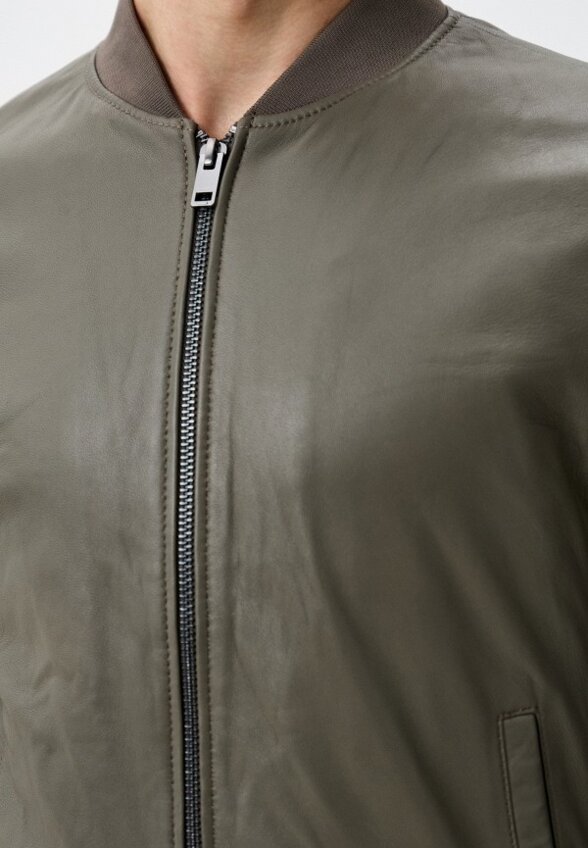 Бомбер Jorg Weber