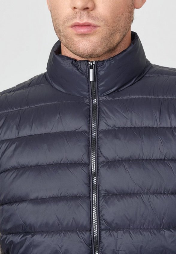 Жилет утепленный Baon