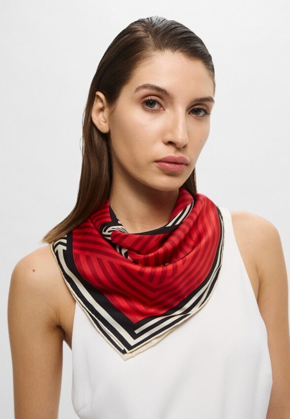 Платок Karl Lagerfeld